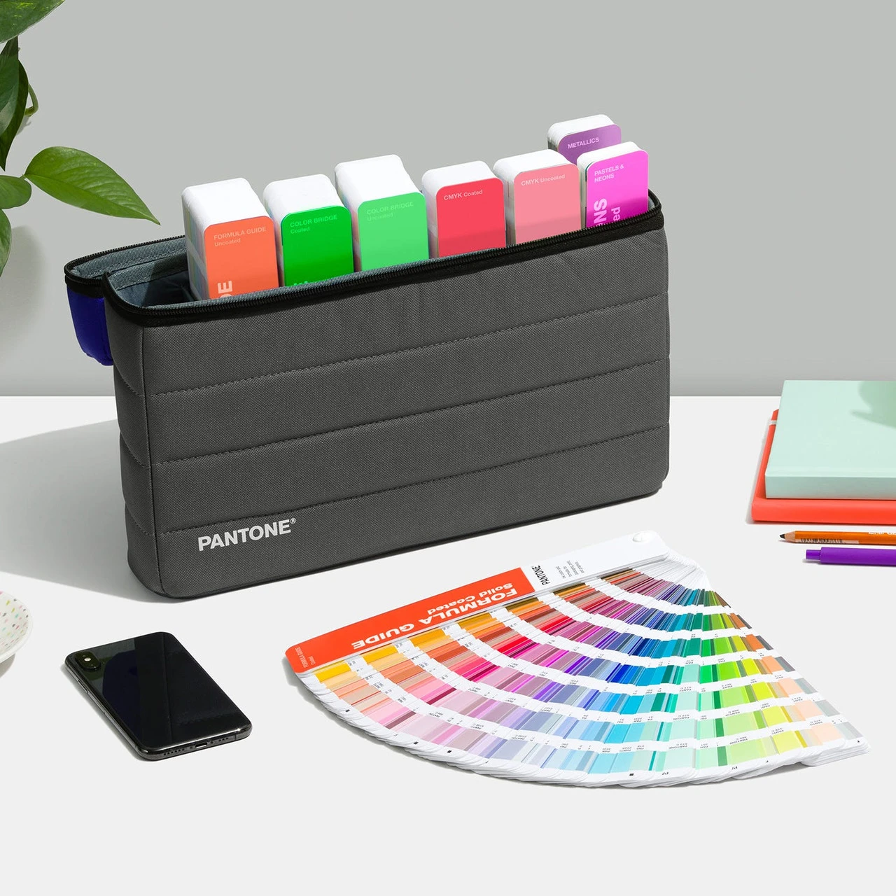 Pantone Portable Guide Studio - Image 2